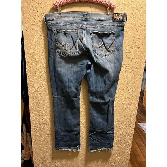 Express Stretch Barely Boot Mid Rise Jeans Woman’s Size 18R Frayed Bottoms - Picture 8 of 13